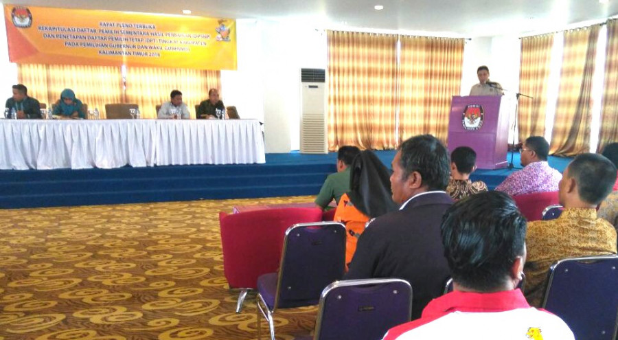 Rapat pleno terbuka yang digelar KPU Paser. (Dwi cahyo/korankaltim.com)