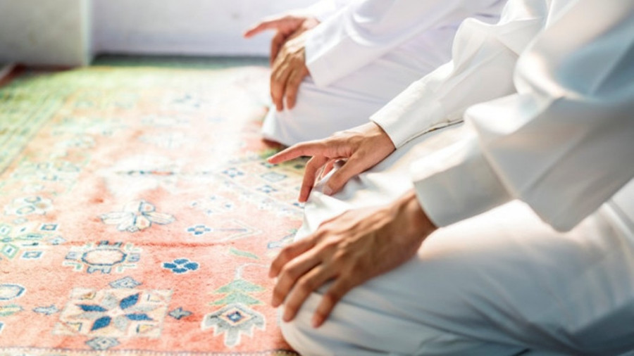 Salat Idul Fitri di Rumah, Ini Tata Caranya