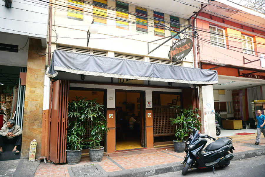 Warung Kopi Purnama dibandung (Foto: majalah.ottencoffee.co.id)