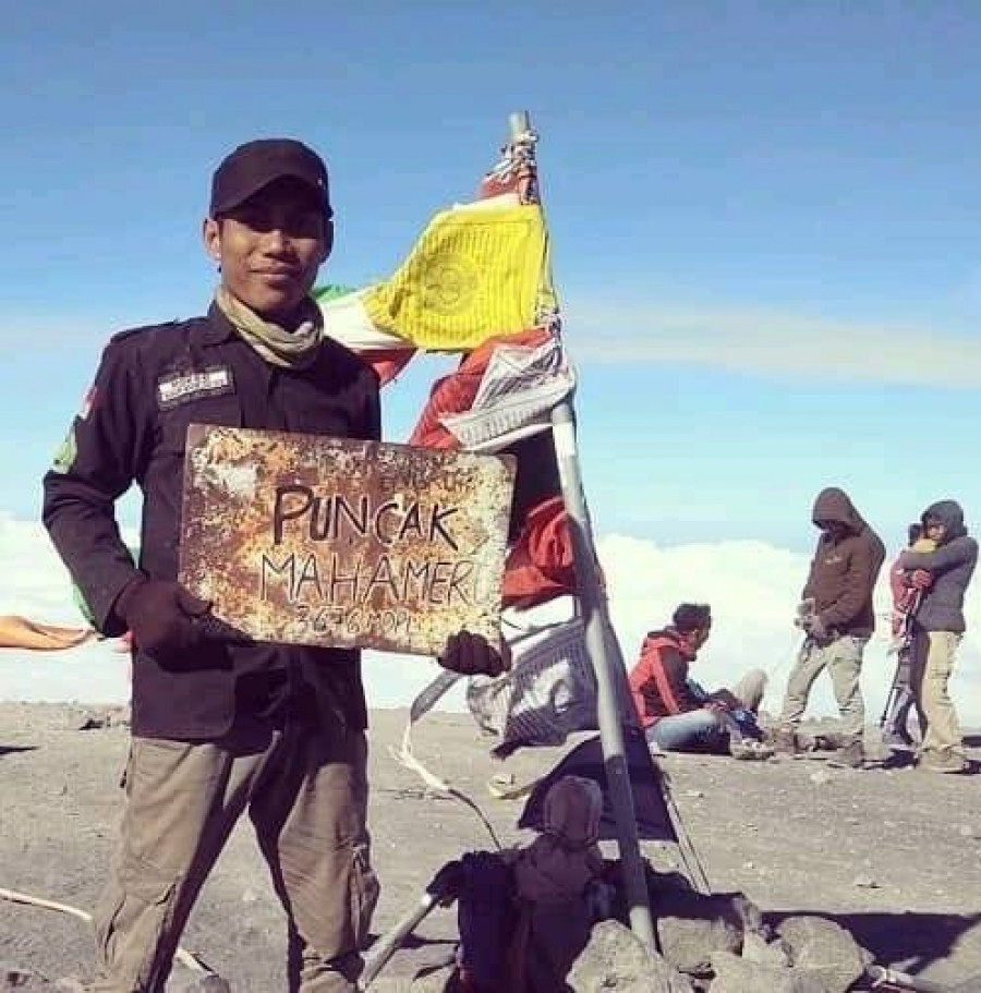 PUNCAK MAHAMERU 3.676 MDPL