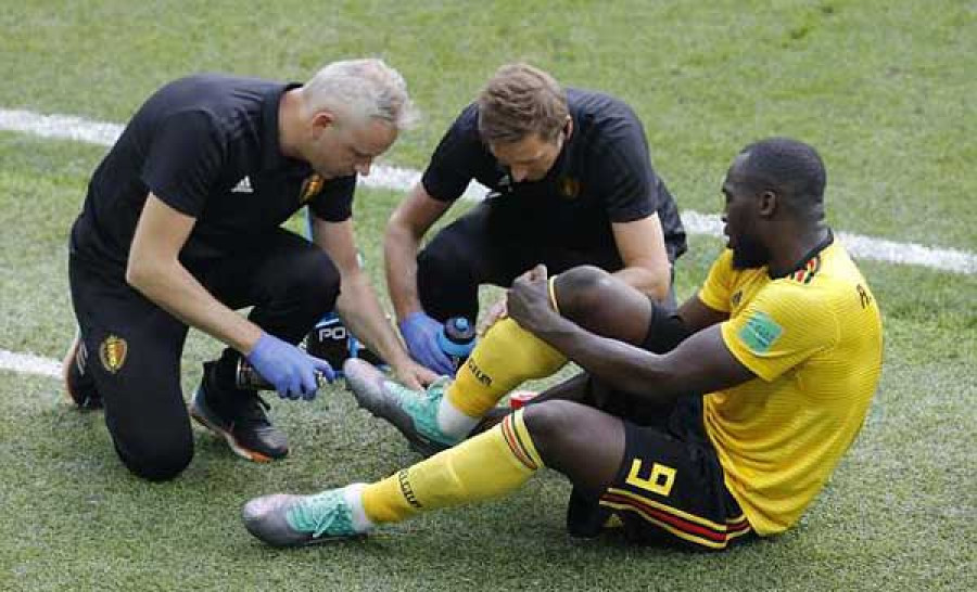 RAKSASA SETAN MERAH: Sempat diragukan, kondisi cedera Romelu Lukaku sudah tak lagi mengkhawatirkan karena siap untuk tampil membela Belgia menghadapi Jepang. ( dailymail)