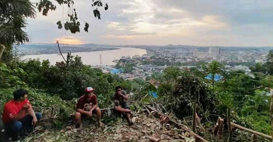 Bukit Steling menyimpan potensi wisata untuk Kota Samarinda dengan panorama indah kota dari atas bukit. ( Foto: Fairus/korankaltimcom)