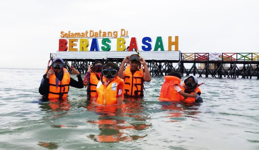 Makin Bersih, Pulau Beras Basah Jadi Primadona saat Liburan