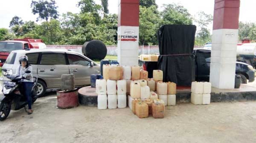 Stok BBM di Tideng Pale Masih Kosong