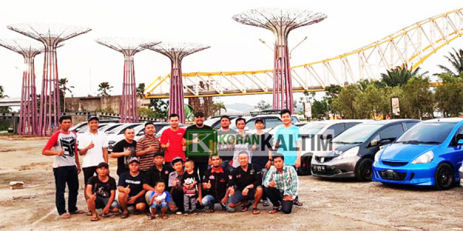Bersama Di Salah Satu Spot Daya Tarik Wisatawan Taman Kota Raja Tenggarong. (Foto: heri/korankaltim.com)