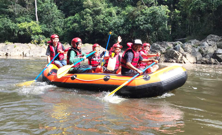 Potensi Wisata Arung Jeram di Riam Giram Sungai Bahau