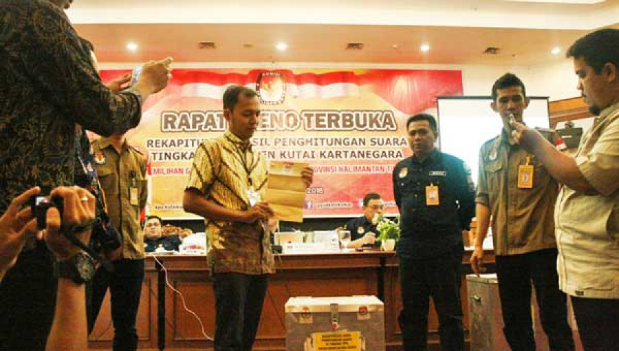 Saksi Paslon 4 Tolak Teken Hasil Pleno KPU Kukar