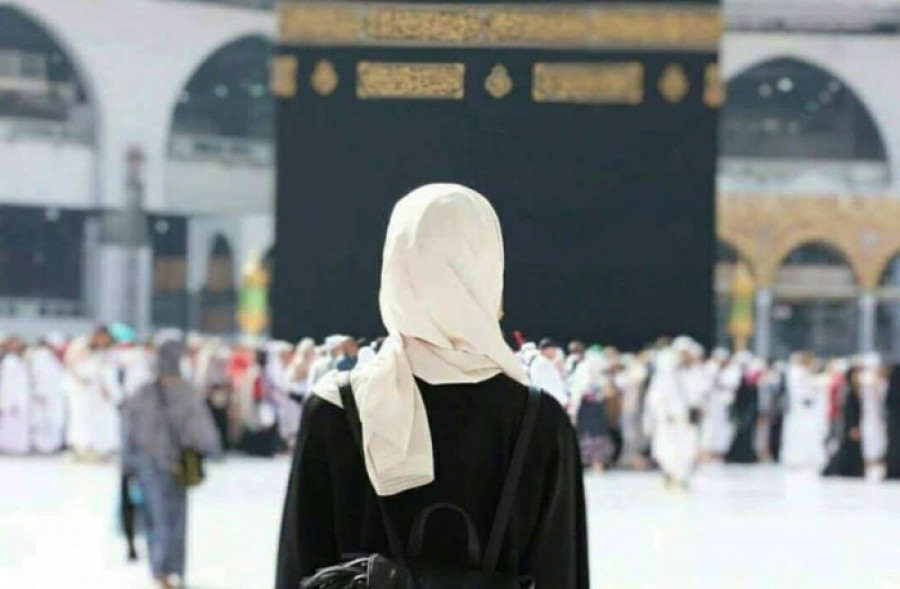 Pakaian umrah bagi Jemaah wanita. (Arabian Bussines)