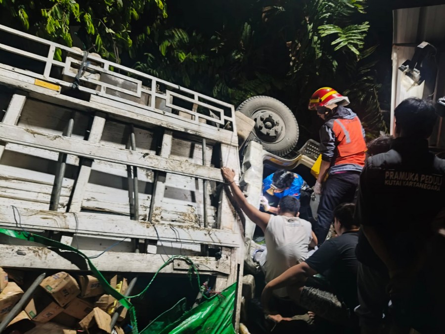Truk Masuk Jurang di Km 15 Loa Janan, Sopir Meninggal di Tempat