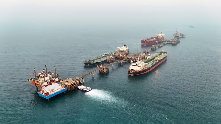 Penutupan Selat Hormuz Kacaukan Harga Pasar Minyak Mentah Dunia
