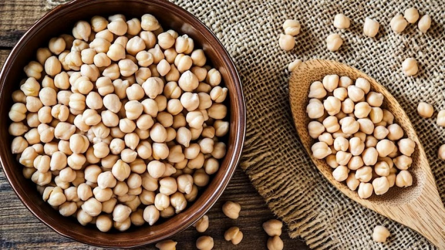 Kacang arab terkenal dengan kandungan seng dan karbohidrat kompleksnya, yang memberikan energi berkelanjutan dan meningkatkan fungsi kekebalan tubuh (Ilustrasiinfobae)
