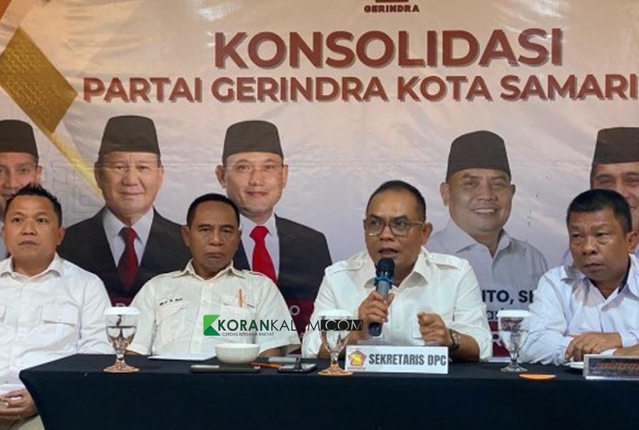 Deklarasi DPC Gerindra Kota Samarinda, Jumat (5/6) di Hotel Harris, sepakat usung Helmi Abdulloh, maju menuju Pilwali pada 2029 mendatang. (Foto: Ainur/Korankaltim.com)