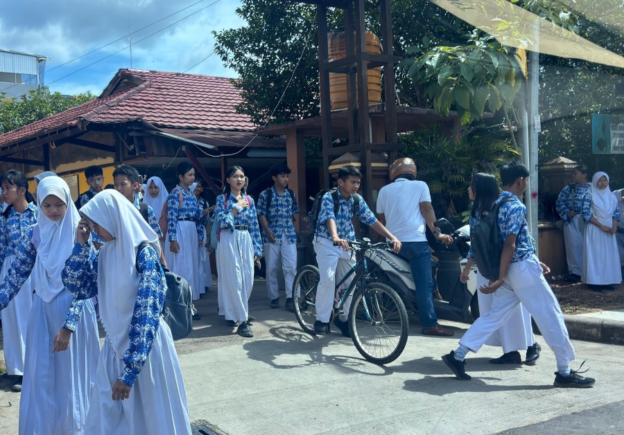 Aktivitas di salah satu sekolah di Berau. (Indri/Korankaltim)