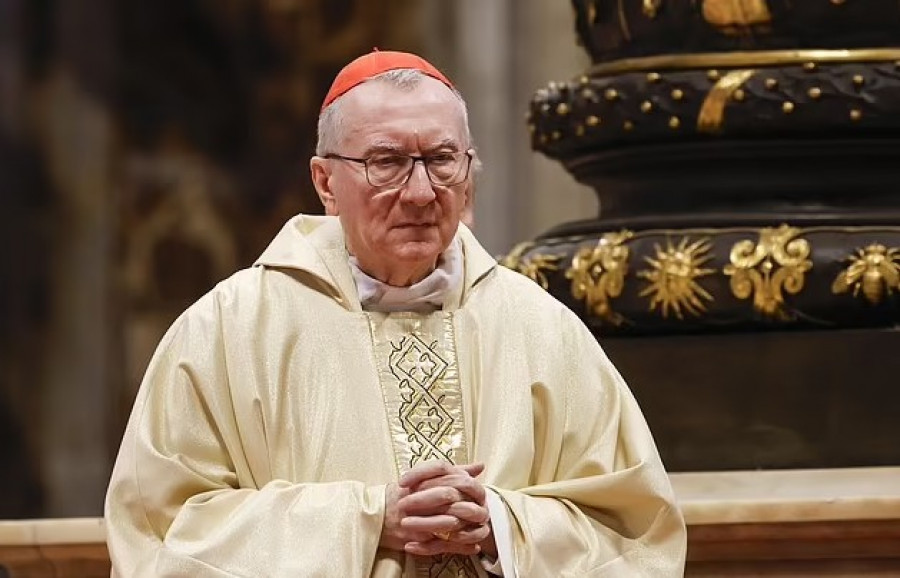 Kardinal Pietro Parolin, imam Italia berusia 70 tahun yang dipandang oleh banyak orang sebagai pewaris alami warisan Paus Fransiskus dan menurut AI, kandidat utama untuk menjadi Paus berikutnya. (gettyimages)