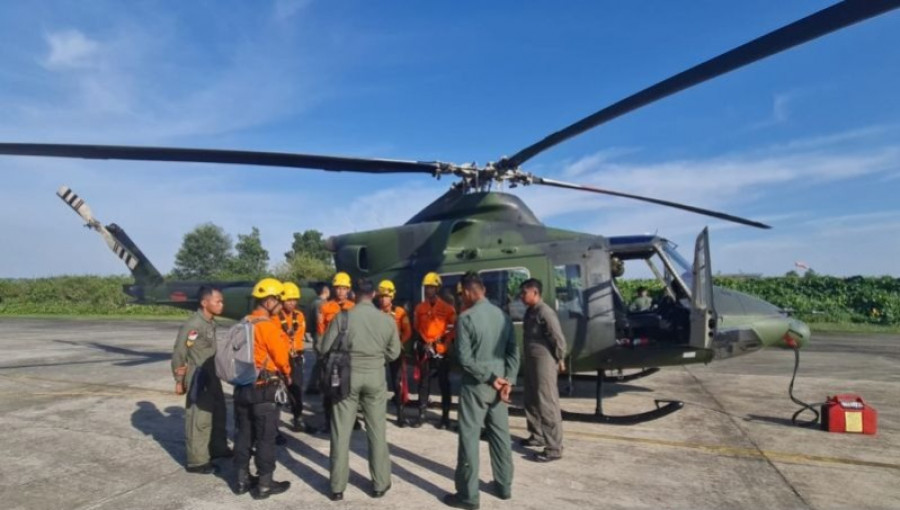 Tim dari Basarnas yang bersiap melakukan pencarian pesawat yang hilang di Kalimantan Utara pagi ini. (dokantaranews)