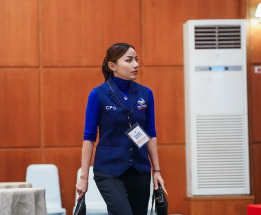 Ketua DPW NasDem Kaltim, Celni Pita Sari, yang menjelaskan beberapa kegiatan yang akan dilakukan partainya jelang Muskerwil. (Ainur/Korankaltim.com)