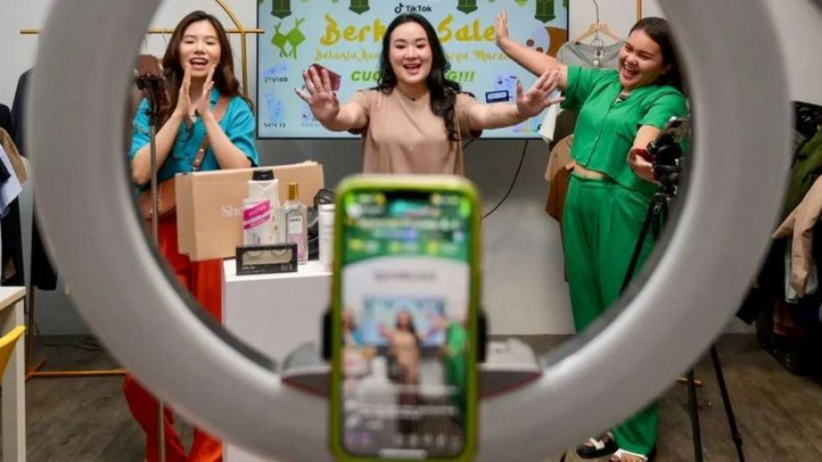 TikTok Shop Buka Lagi, Seller Tambah Semangat Jualan Live