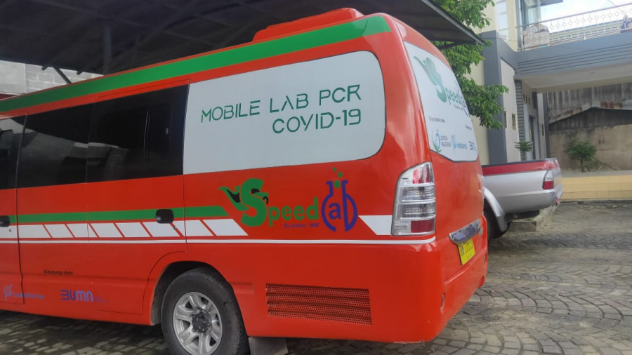 Mobil PCR yang akan dijadikan tumpuan Pemprov Kaltim dalam testing spesimen selama tutupnya Labkesprov Kaltim (permata/korankaltim.com)