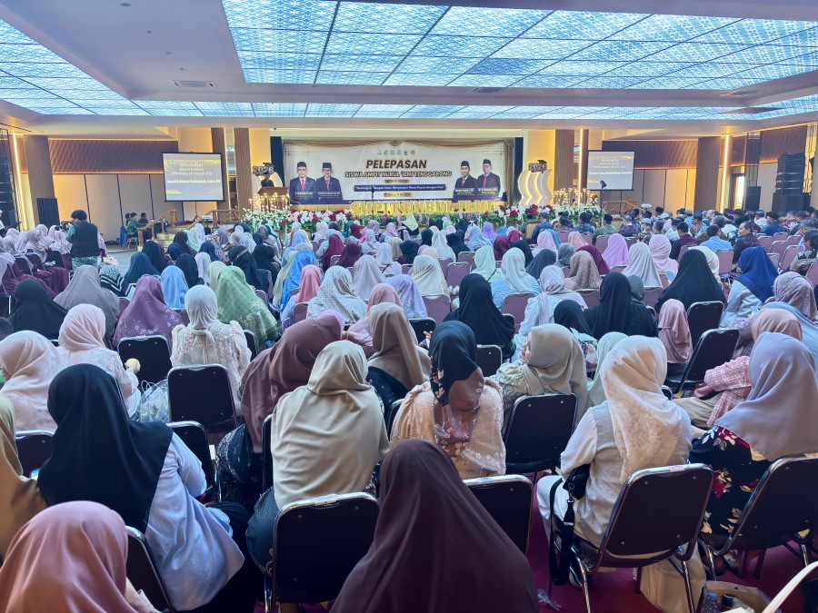 pelepasan Siswa SMPIT Nurul Ilmi angkatan XVI di Gedung PKM. (Foto: Heri/Korankaltim.com)