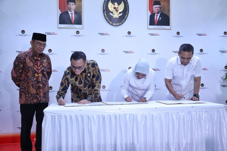 Penandatanganan tentang Hari Libur Nasional dan Cuti Bersama Tahun 2024, yang berlangsung di Jakarta kemarin. (dokmenpan.go.id)