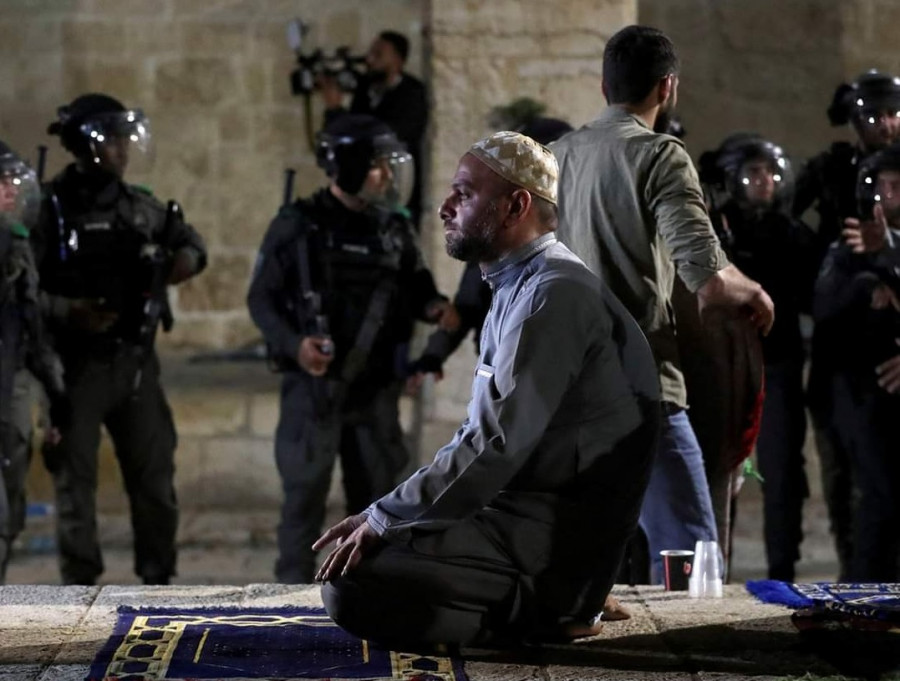#PrayForPalestine Menggema di Jagat Twitter, Netizen: Mau Beribadah Bertaruh Nyawa