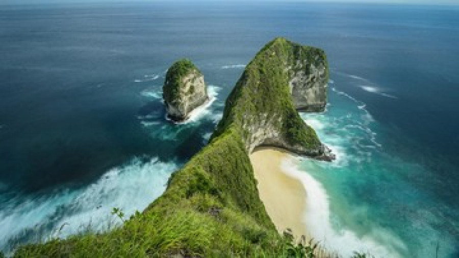 Ribuan pulau di Indonesia membuat negara ini punya banyak pilihan wisata bahari. Berikut rekomendasi wisata bahari di Indonesia.(Foto: Getty Images/iStockphoto/raung)