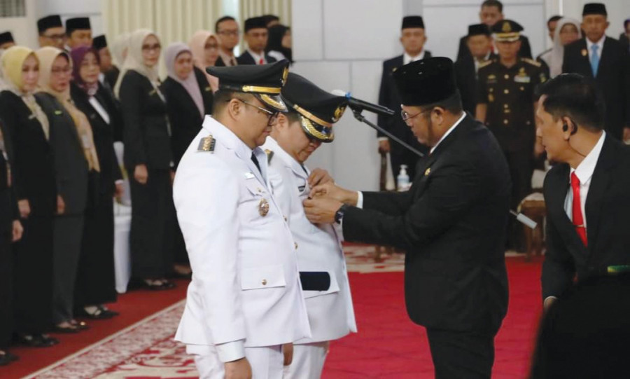 Suasana pelantikan Bupati-Wabup Kukar periode 2025-2030. (prokom)