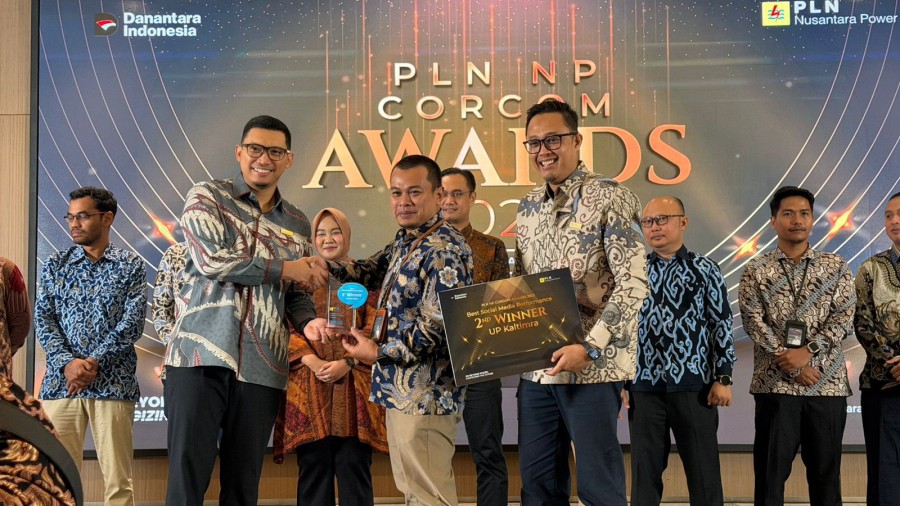 Unit Pembangkitan (UP) Kaltimra milik PT PLN Nusantara Power meraih peringkat kedua kategori Best Social Media Performance dalam Corcom Awards 2025 di Surabaya. (Ist)
