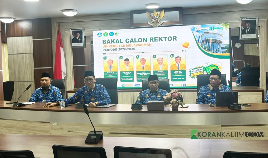 Konferensi Pers tentang Pemilihan Rektor Unmul periode 2026-2030 di Ruang Rapat Lt 3 Gedung Rektorat Unmul (Foto: Rafik/Korankaltim.com)