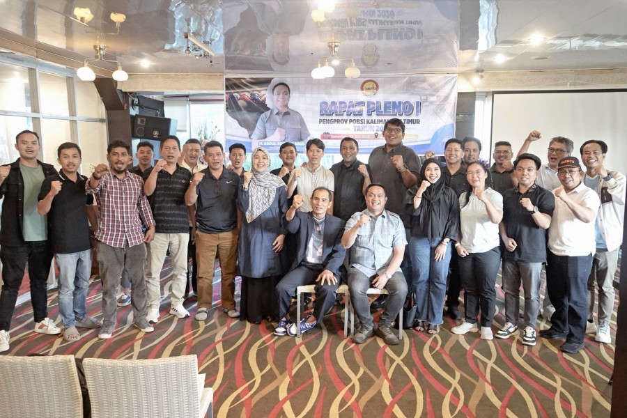 Rapat Pleno I yang digelar Pengprov POBSI Kaltim, fokus pada target medali emas di PON XXII/2028 di NTB-NTT. (Foto: Ainur/Korankaltim.com)