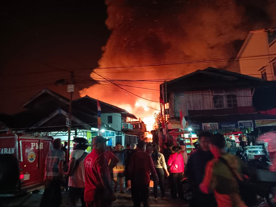 Kebakaran di Jalan AM Sangaji Samarinda. (Foto: Istimewa)