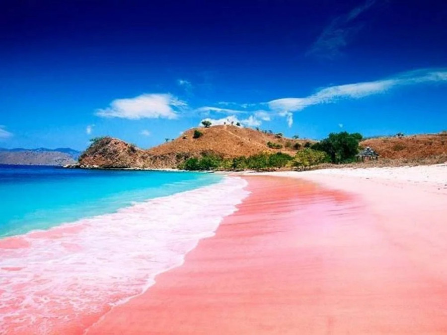 Ini Deretan Pantai Indah Dunia, Satu Diantaranya Ada di Indonesia