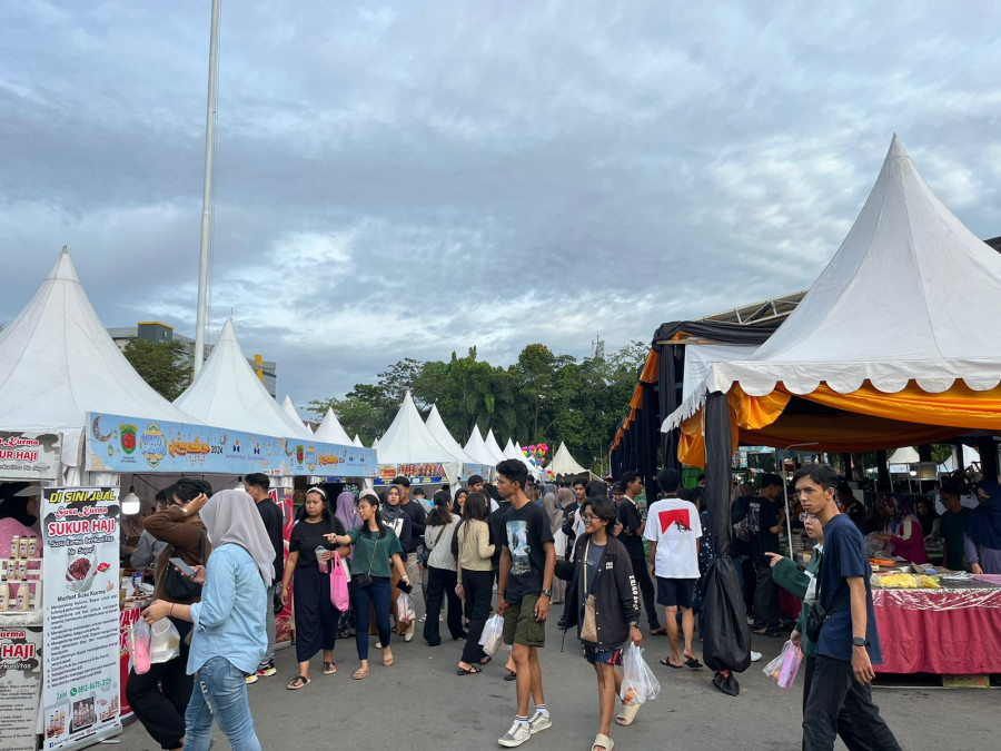 Alternatif Belanja Takjil, Transaksi Pembayaran di Pasar Ramadan GOR Segiri Bisa Tunai dan Non Tunai