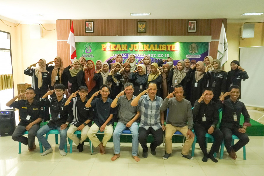Rangkaian HUT ke-18 Koran Kaltim, Kerja Sama dengan LPM Cakrawala Gelar Pekan Jurnalistik