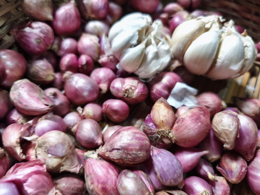 Jelang Ramadan, Harga Bawang Merah dan Putih di Tenggarong Stabil