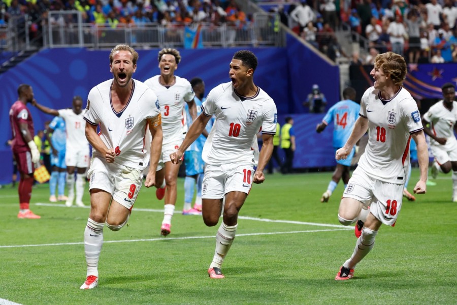 Harry Kane (kiri) mencetak dua gol untuk Inggris dalam kemenangan 2-1 saat menghadapi Kongo dan sudah mencetak empat gol sepanjang Piala Dunia 2026 berlangsung. (reuters)