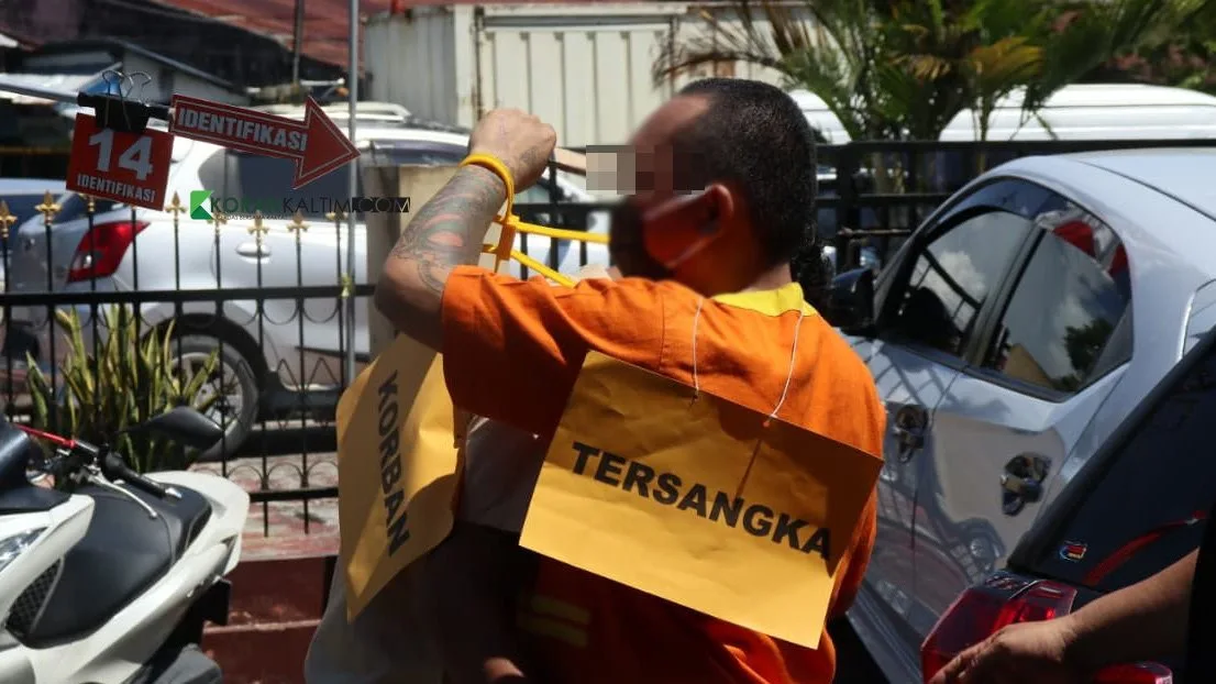 Sejumlah adegan penting diperagakan dalam rekonstruksi di Perkelahian maut di Pasar Sepinggan. (Foto: Januar/Korankaltim.com)