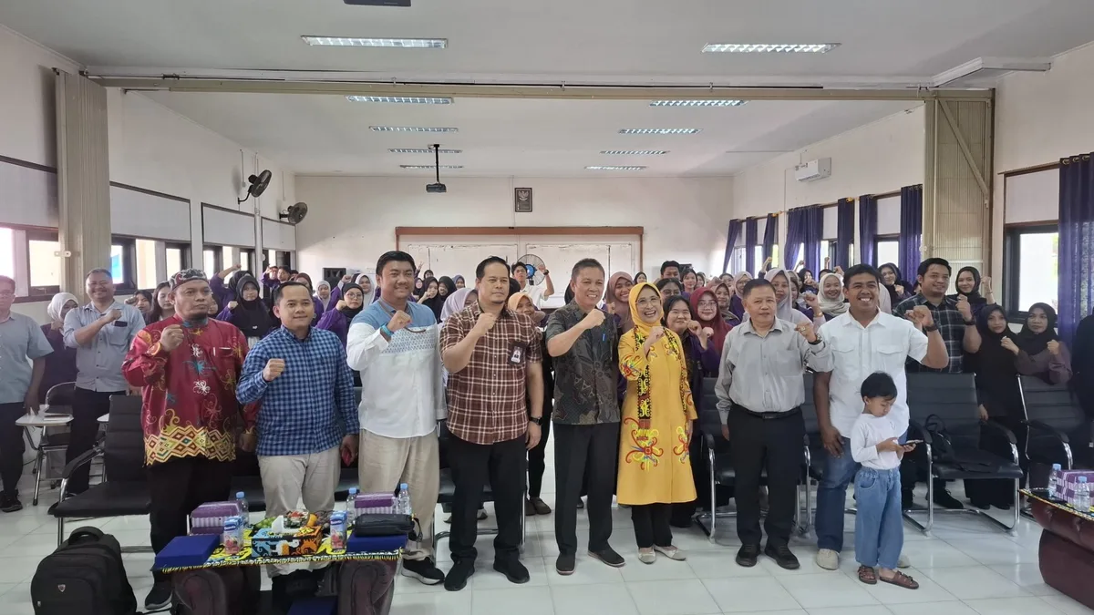 Workshop Bina Talenta Riset dan Pengembangan Pemanfaatan Artificial Intelligence (AI) dalam Penelitian dan Pembelajaran yang Berkualitas untuk Mahasiswa Unikarta. (Foto: Muhammad Anshori/KoranKaltim.com)