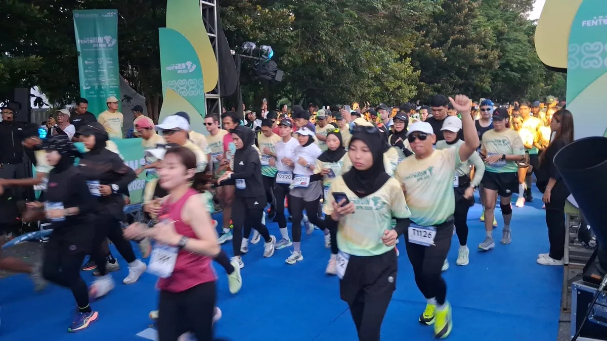 Festival Nontunai Nusantara Running (FENTURUN) 2026 kembali digelar di kawasan Pantai Kilang Mandiri, Balikpapan, Minggu (26/7/2026). (Foto: La Eko/Korankaltim.com)