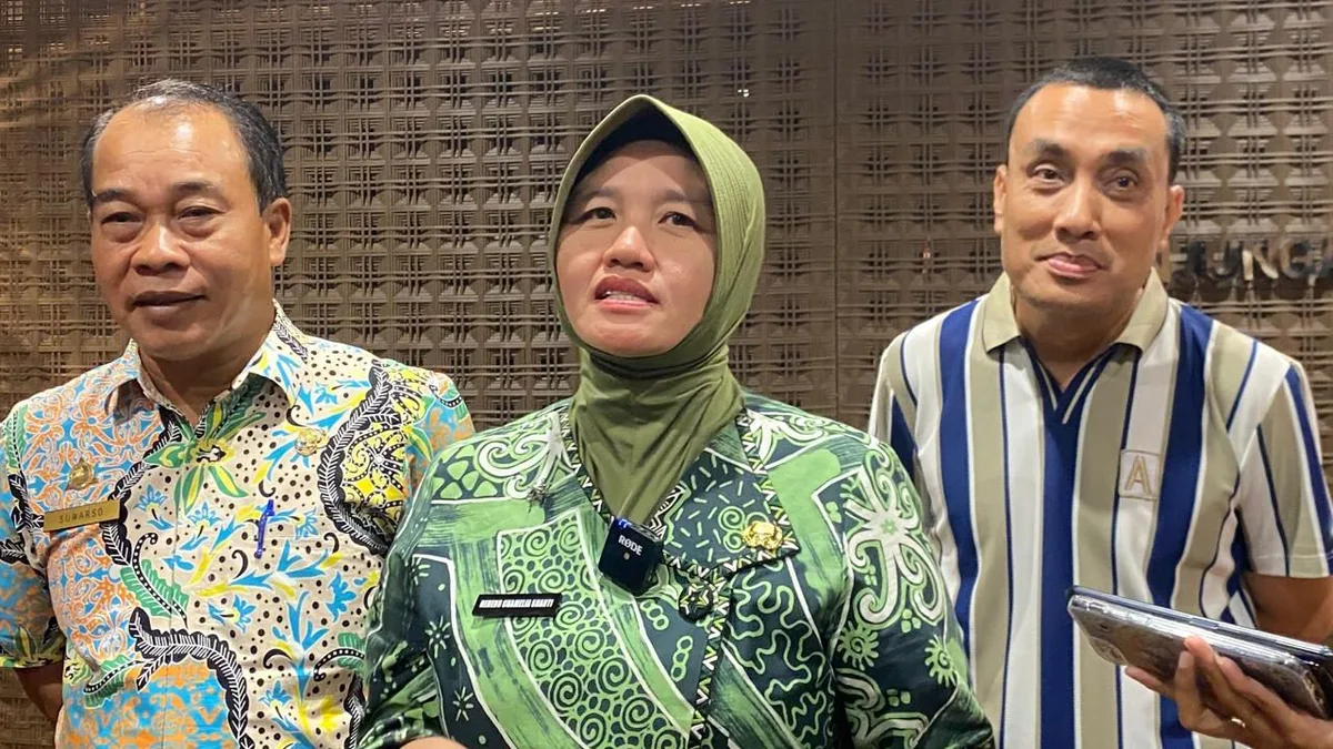 Konferensi pers mengenai perkembangan operasional Zona II TPA Sambutan di Balai Kota Samarinda. (Foto: Ayu/Korankaltim.com)