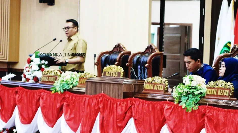 Bupati Kukar Sayangkan Walkout Fraksi PDI Perjuangan, Tegaskan KUA-PPAS 2027 Tetap Fokus Wujudkan Kukar Idaman Terbaik