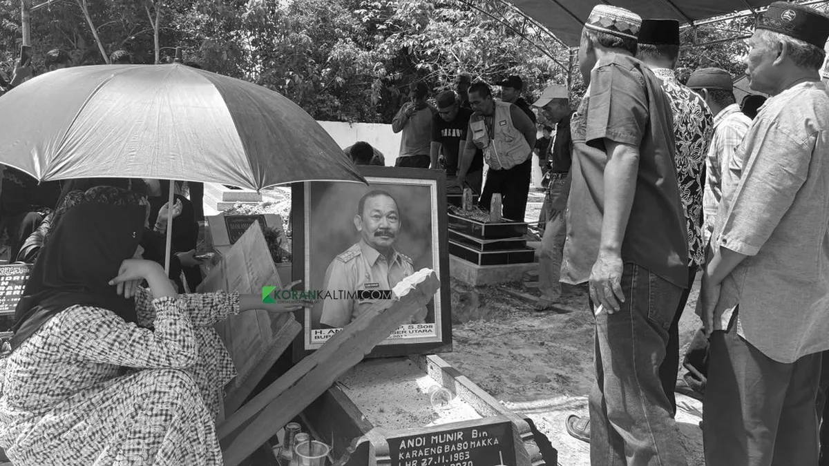Mantan Bupati PPU Andi Harahap Dimakamkan di Kayu Api