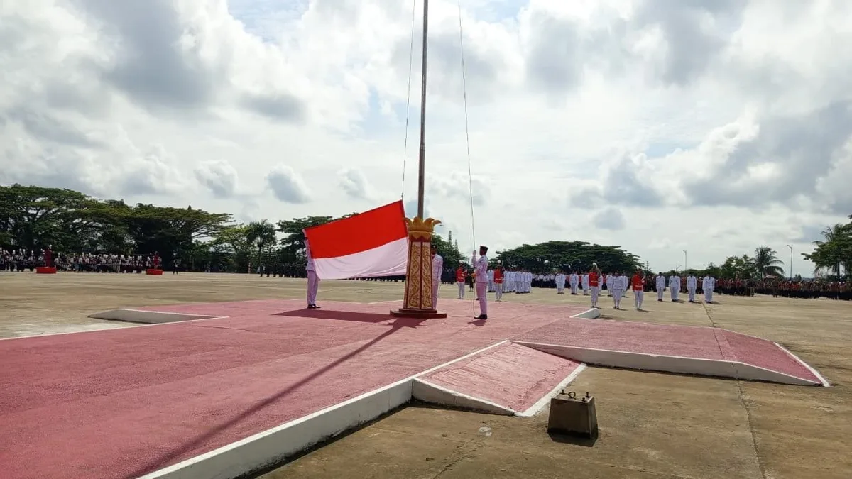 Upacara Peringatan HUT RI di Alun-alun Itho Sendawar, (17/8/2025). (Adi/Korankaltim.com)