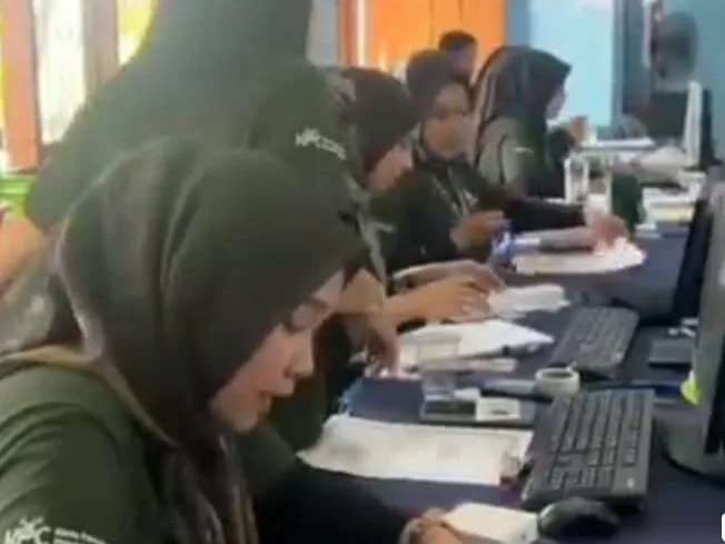Penyaluran Kartu Penajam Cerdas yang dilakukan di Penajam. (Foto: Dok.Korankaltim.com)