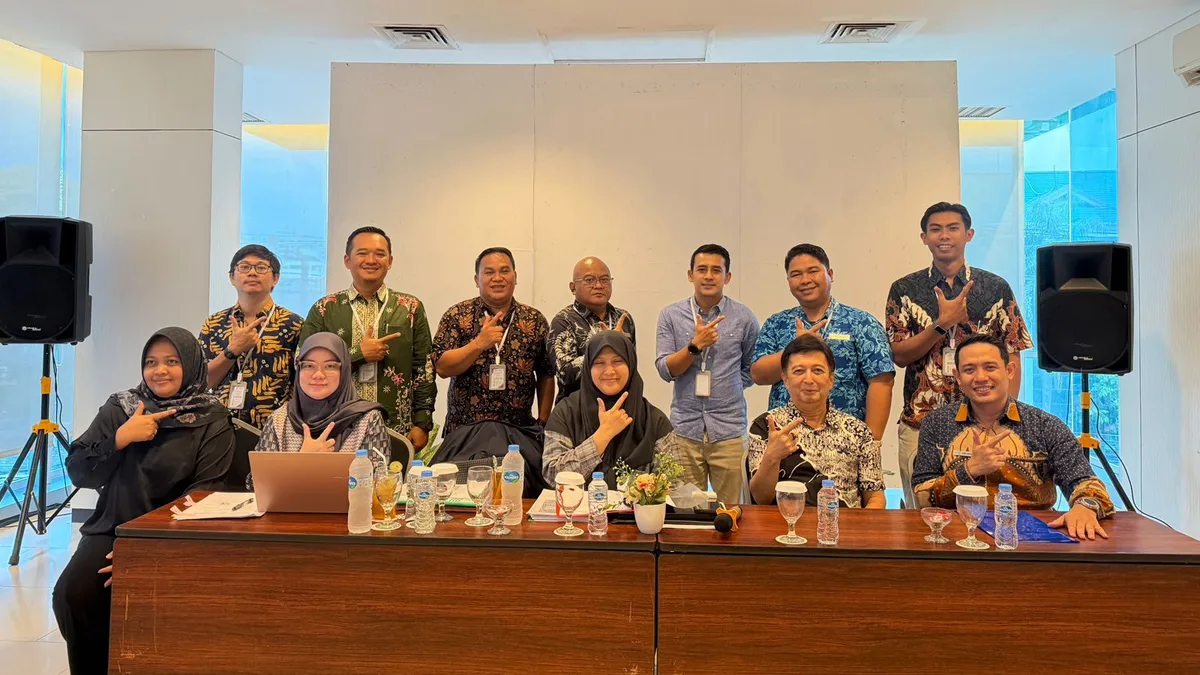 Tingkatkan Standar Pelayanan, Whiz Prime Hotel Balikpapan Gelar Uji Kompetensi Karyawan Bersama BNSP
