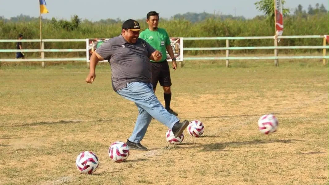 HUT ke-81 RI di Benua Puhun Meriah, Turnamen Sepak Bola Antar-RT Masuk Partai Puncak
