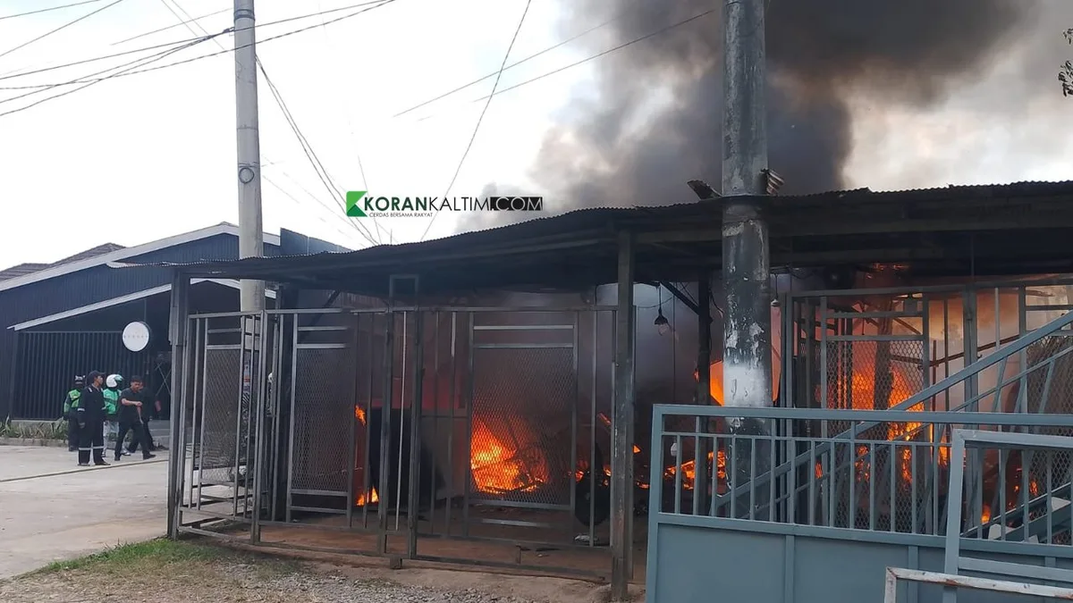 Rice Cooker Diduga Pemicu Kebakaran Bengkel di Jalan Padat Karya Sempaja Utara, Seorang Lansia Luka Bakar Ringan