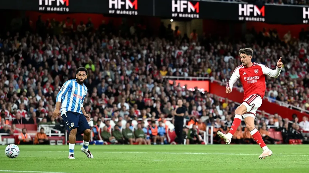Kai Havertz (kanan), membuka kemenangan Arsenal di depan pendukung sendiri saat menghadapi Coventry City dini hari tadi. (arsenalweb)