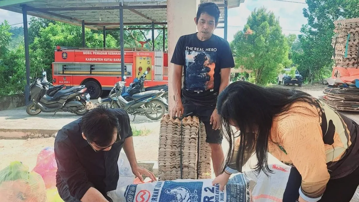 Kegiatan Bank Sampah "BERSERI" di Kantor Kecamatan Damai. (Foto: Dok.Kecamatan Damai)