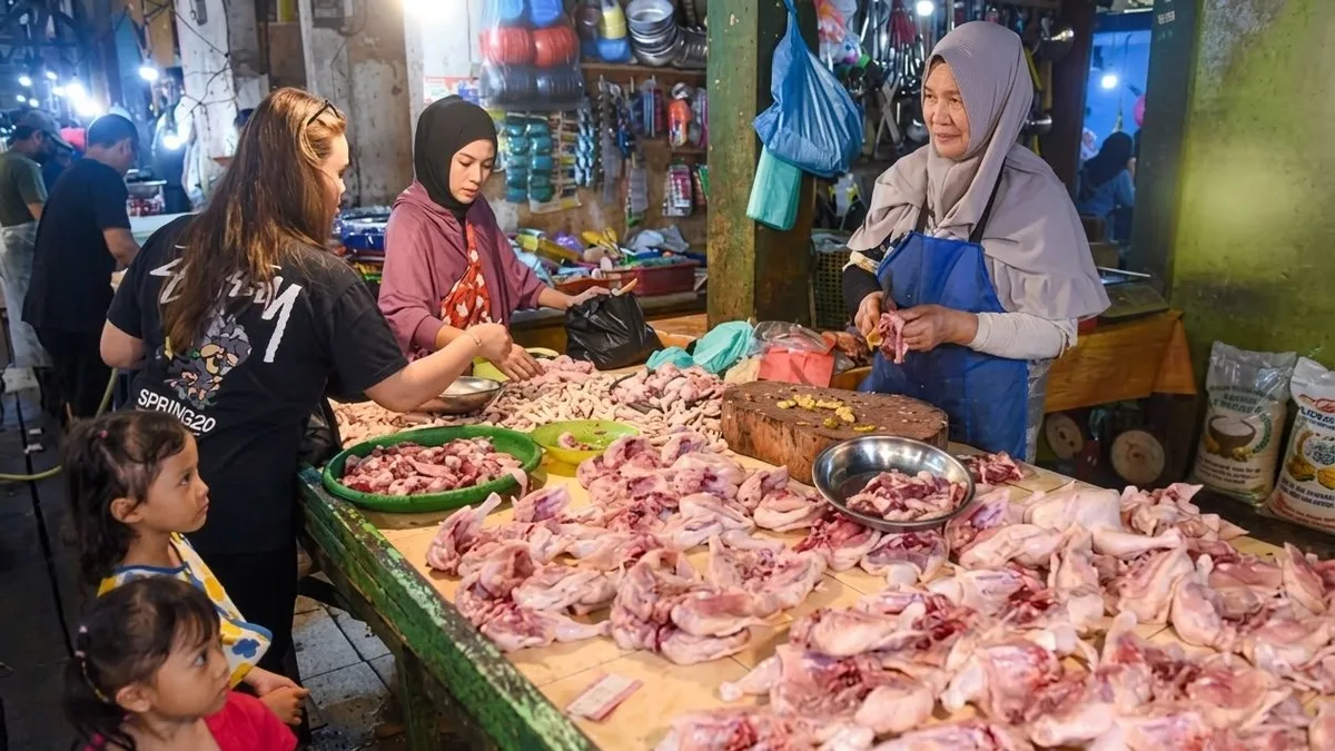 Ilustrasi aktivitas jual beli di Pasar Segiri Samarinda (Rafik/Korankaltim.com)